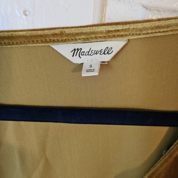 Madewell golden velvet blouse - Picture 3 of 4